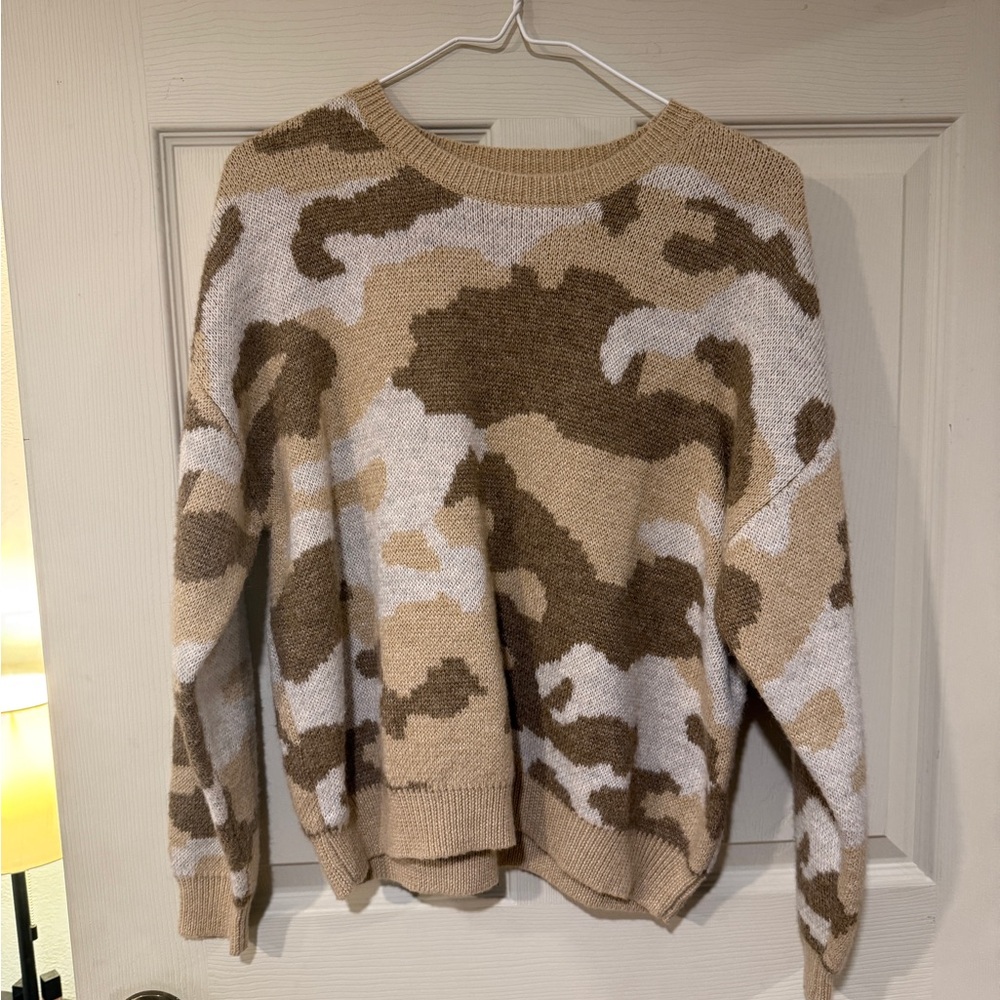 Lucky Brand Tan and Brown Camouflage Sweater